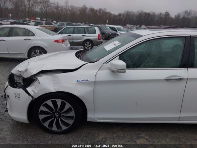 1HGCR6F71FA005674 Honda Accord Hybrid Touring