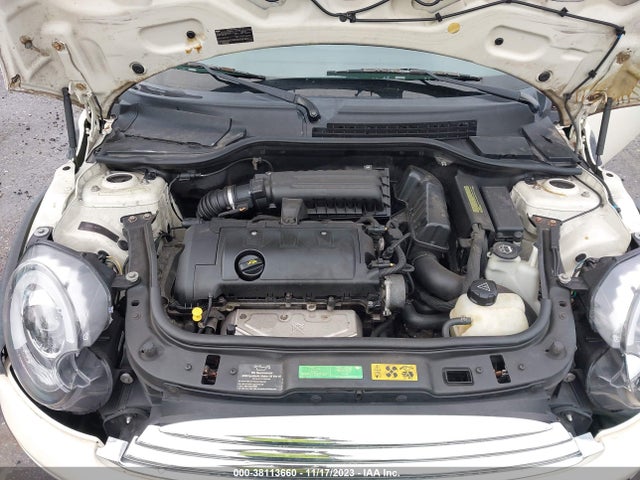 2009 MINI COOPER WMWMF33539TW71860 Photo 9