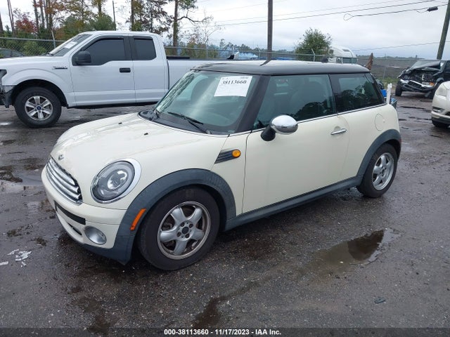 2009 MINI COOPER WMWMF33539TW71860 Photo 1