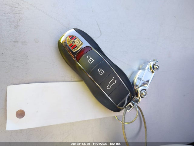 2020 PORSCHE MACAN WP1AA2A53LLB08010 Photo 10