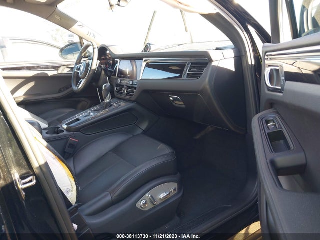 2020 PORSCHE MACAN WP1AA2A53LLB08010 Photo 4