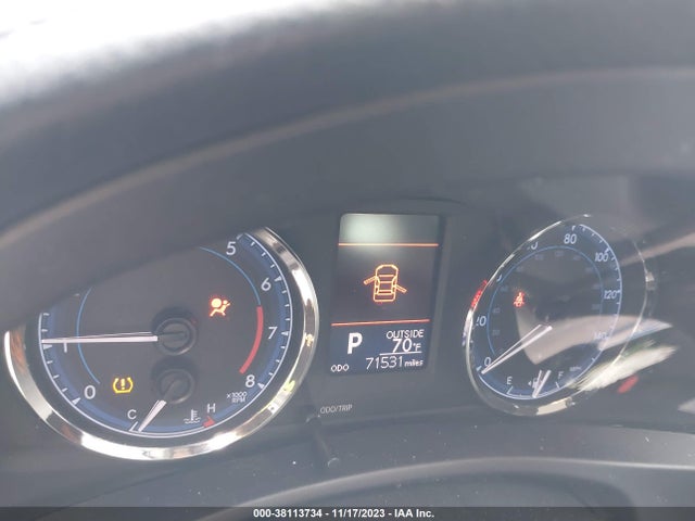 2019 TOYOTA COROLLA LE VIN: 5YFBURHE7KP934747