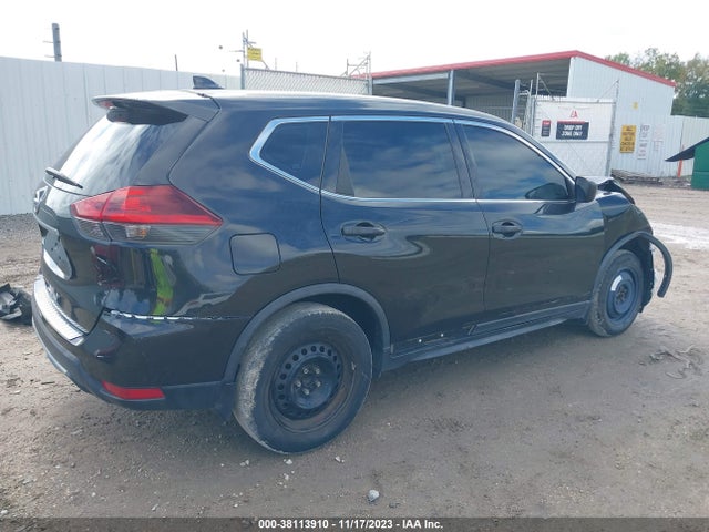 2018 NISSAN ROGUE S VIN: KNMAT2MT4JP601156