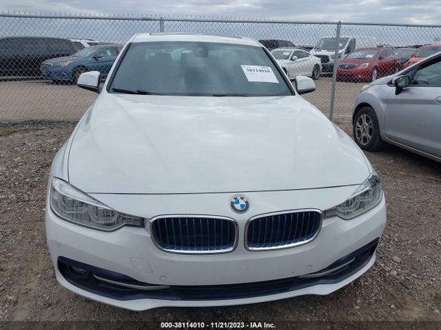 BMW 330e Iperformance 2017 WBA8E1C33HA029852 Image 12