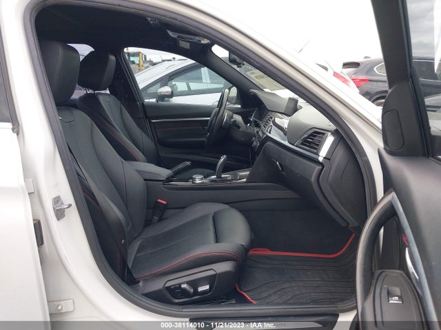 BMW 330e Iperformance 2017 WBA8E1C33HA029852 Image 5