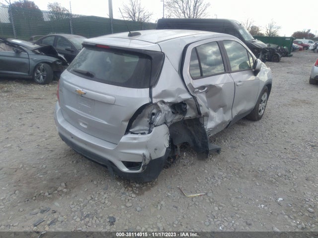 Chevrolet TRAX LS 2017 3GNCJKSB6HL289363 Image 4