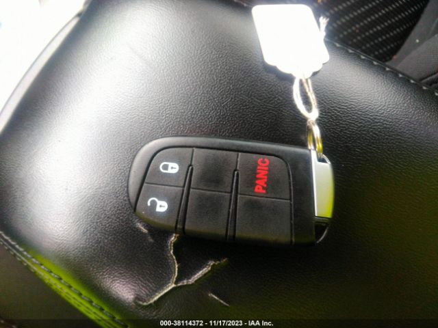 3C4PDCAB7JT448079 Dodge JOURNEY SE