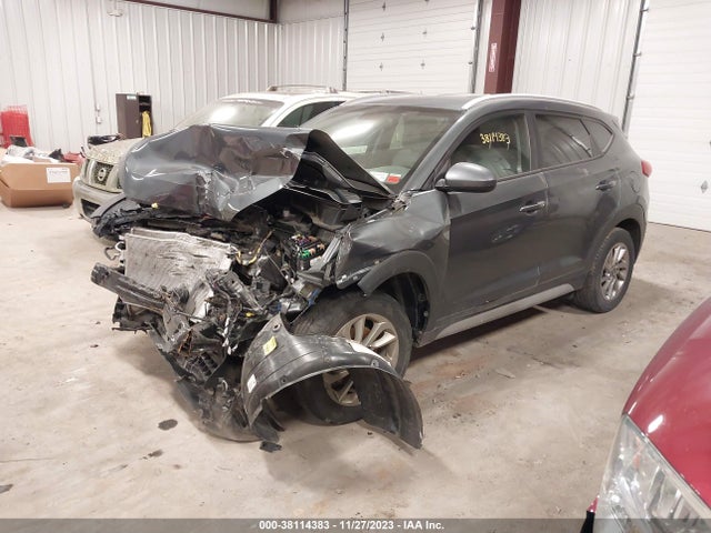 Hyundai TUCSON SEL 2018 KM8J3CA49JU728632 Image 2