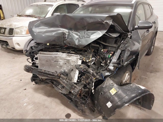Hyundai TUCSON SEL 2018 KM8J3CA49JU728632 Image 6