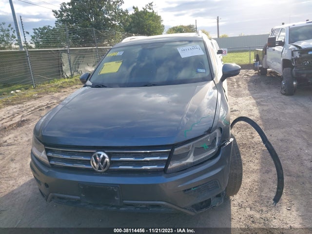 3VV3B7AX0JM015853 Volkswagen Tiguan 2.0t Sel/2.0t Se