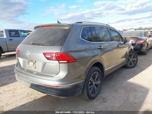 3VV3B7AX0JM015853 Volkswagen Tiguan 2.0t Sel/2.0t Se