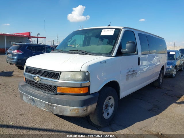 Chevrolet Express Passenger Ls 2014 1GAZGZFG1E1211844 Image 2