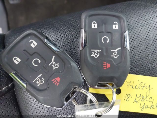 1GKS2GKC0JR159461 GMC Yukon Xl Slt