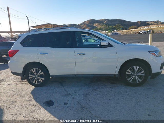 2017 NISSAN PATHFINDER S VIN: 5N1DR2MM8HC684558