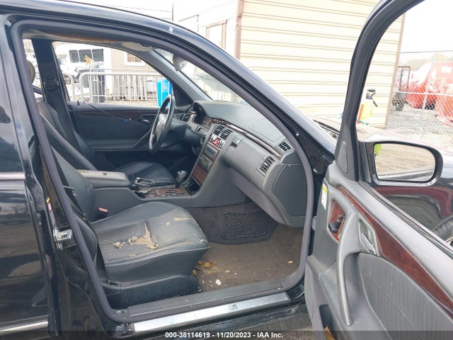 2001 MERCEDES-BENZ E-CLASS BASE (A5) VIN: WDBJF70J51B239178