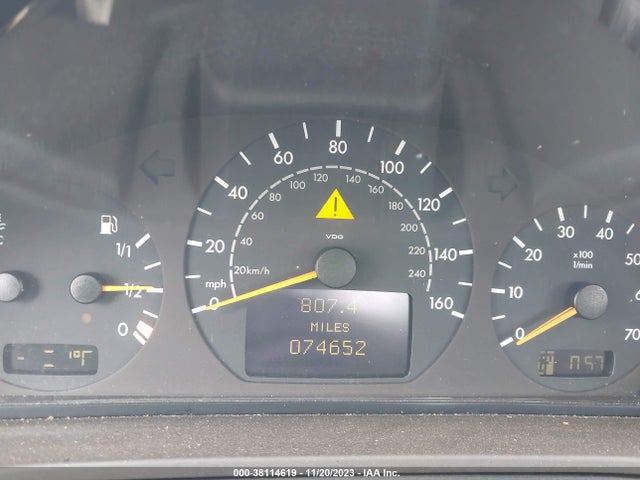 2001 MERCEDES-BENZ E-CLASS BASE (A5) VIN: WDBJF70J51B239178