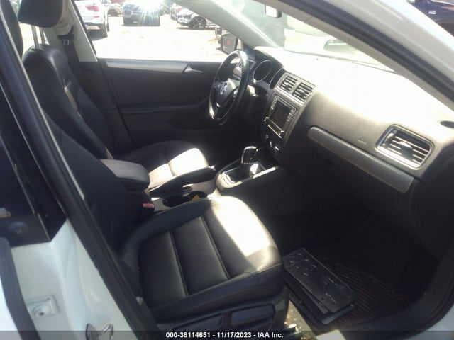 3VWDB7AJ6HM339220 Volkswagen Jetta 1.4t Se
