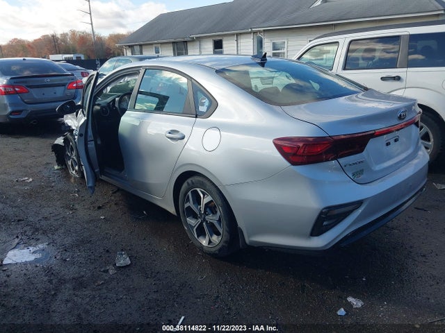 2021 KIA FORTE LXS VIN: 3KPF24AD5ME341422