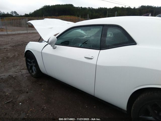 2C3CDZJG3NH219057 Dodge Challenger Gt