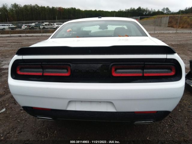 2C3CDZJG3NH219057 Dodge Challenger Gt