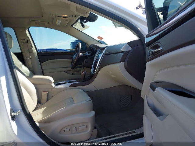 2014 CADILLAC SRX LUXURY COLLECTION VIN: 3GYFNBE34ES648025