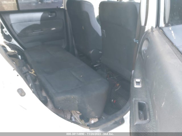 2006 SCION XB VIN: JTLKT334564069112
