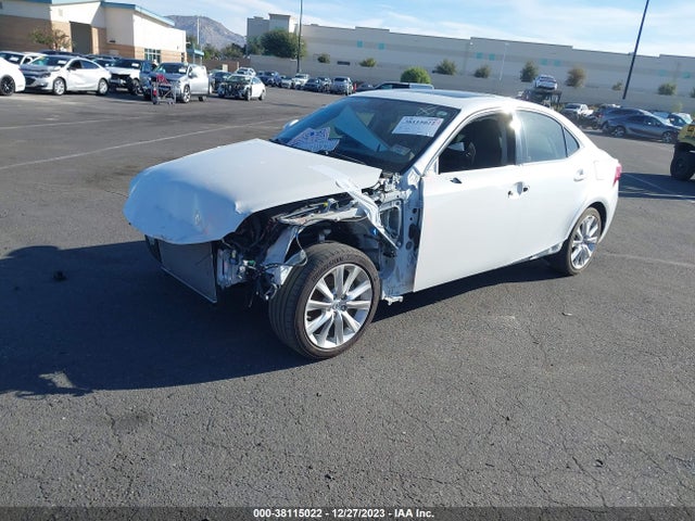 Lexus IS 250 2015 JTHBF1D27F5075460 Image 2
