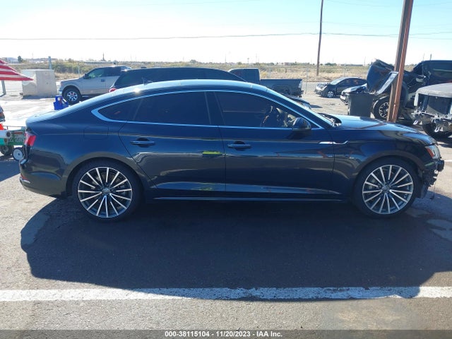 WAUCNCF5XJA061187 Audi A5 2.0t Premium