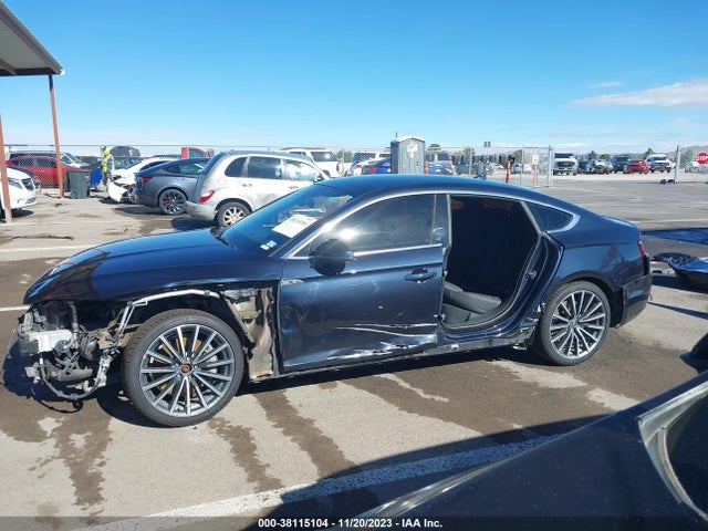WAUCNCF5XJA061187 Audi A5 2.0t Premium