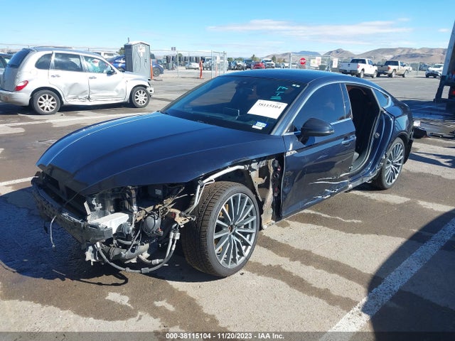 WAUCNCF5XJA061187 Audi A5 2.0t Premium