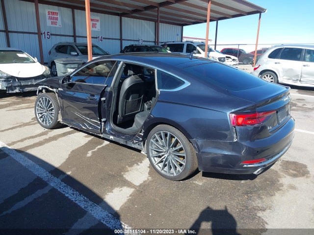 WAUCNCF5XJA061187 Audi A5 2.0t Premium