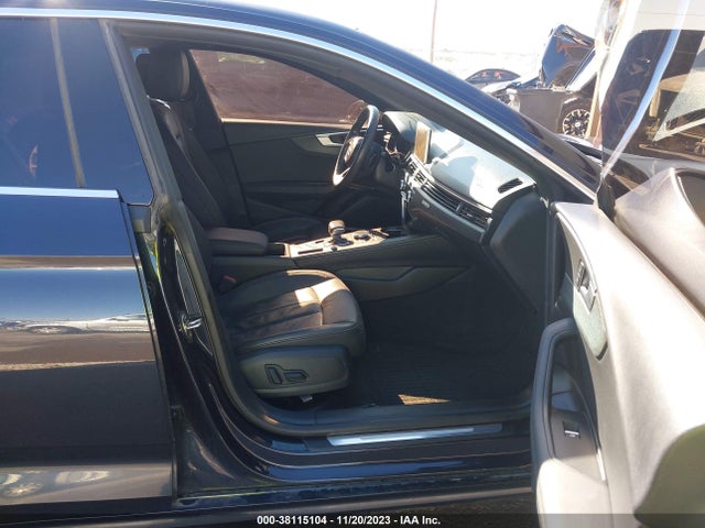 WAUCNCF5XJA061187 Audi A5 2.0t Premium