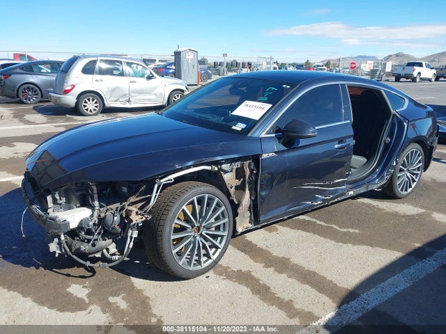 WAUCNCF5XJA061187 Audi A5 2.0t Premium