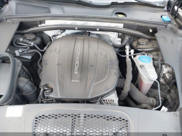 2017 PORSCHE MACAN WP1AA2A52HLB80467 Photo 9