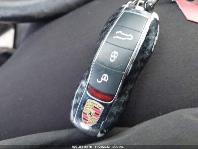 2017 PORSCHE MACAN WP1AA2A52HLB80467 Photo 10