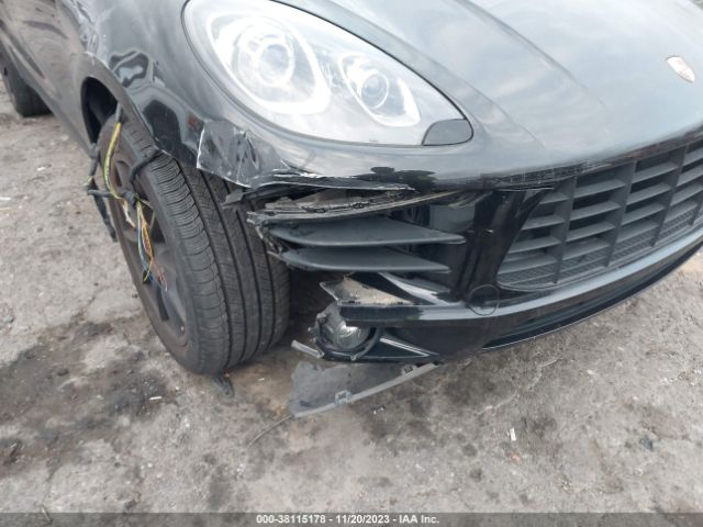 2017 PORSCHE MACAN WP1AA2A52HLB80467 Photo 5