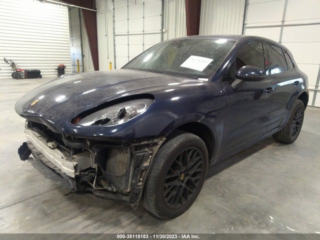 2017 PORSCHE MACAN WP1AG2A52HLB53722 Photo 1