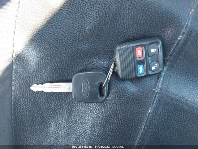 2000 FORD MUSTANG VIN: 1FAFP404XYF293968