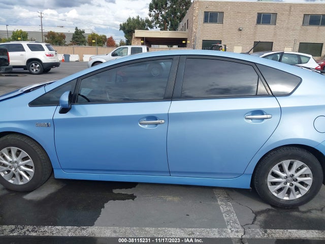 Toyota PRIUS PLUG-IN 2015 JTDKN3DP4F3066027 Image 14