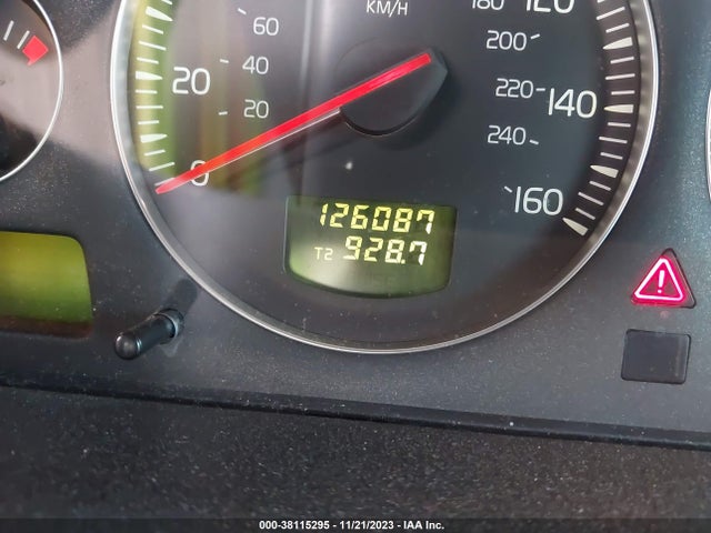 2004 VOLVO S60 2.5T VIN: YV1RS59V642397392