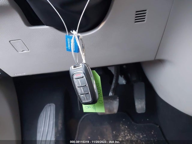2C4RC1DG9MR504330 Chrysler Voyager Lxi