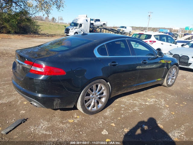 2011 JAGUAR XF SAJWA0GB5BLS01376 Photo 3