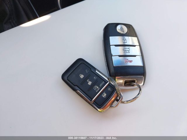 5XYKW4A79EG461502 KIA Sorento Limited V6