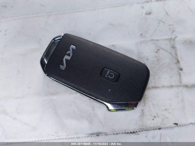 KNDEU2AA3P7457979 KIA SELTOS S