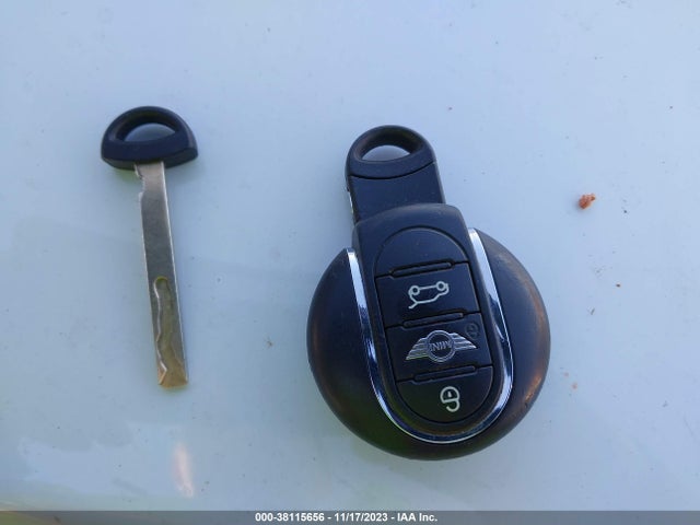2016 MINI HARDTOP WMWXP5C51GT740158 Photo 10