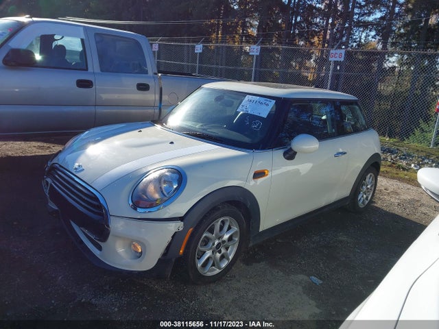 2016 MINI HARDTOP WMWXP5C51GT740158 Photo 1