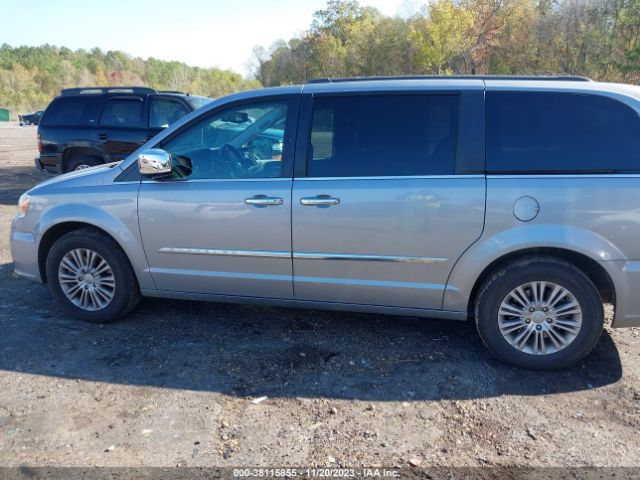 2C4RC1CG2FR525444 Chrysler Town & Country Touring-l