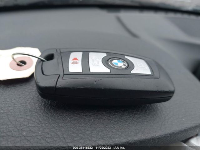 WBA8E5G36HNU45453 BMW 320i Xdrive