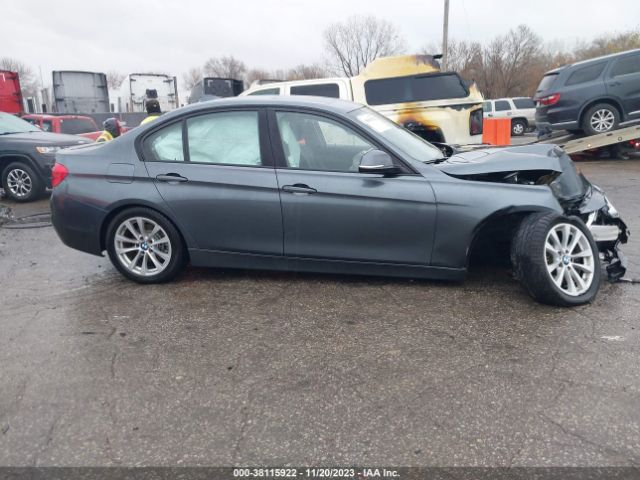 WBA8E5G36HNU45453 BMW 320i Xdrive