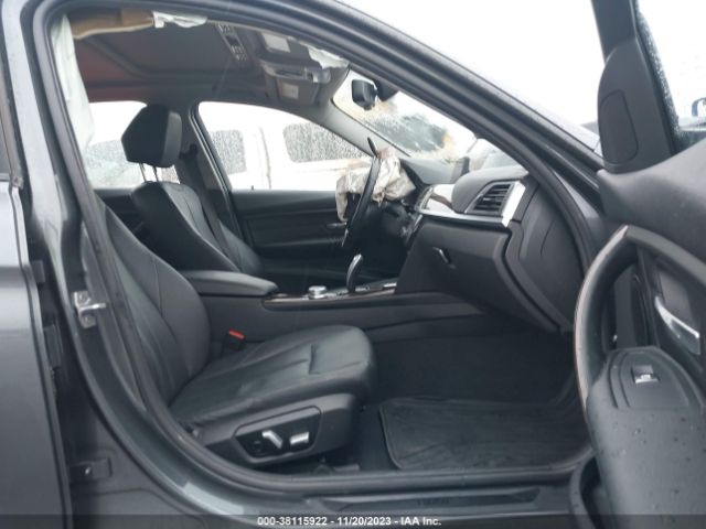 WBA8E5G36HNU45453 BMW 320i Xdrive